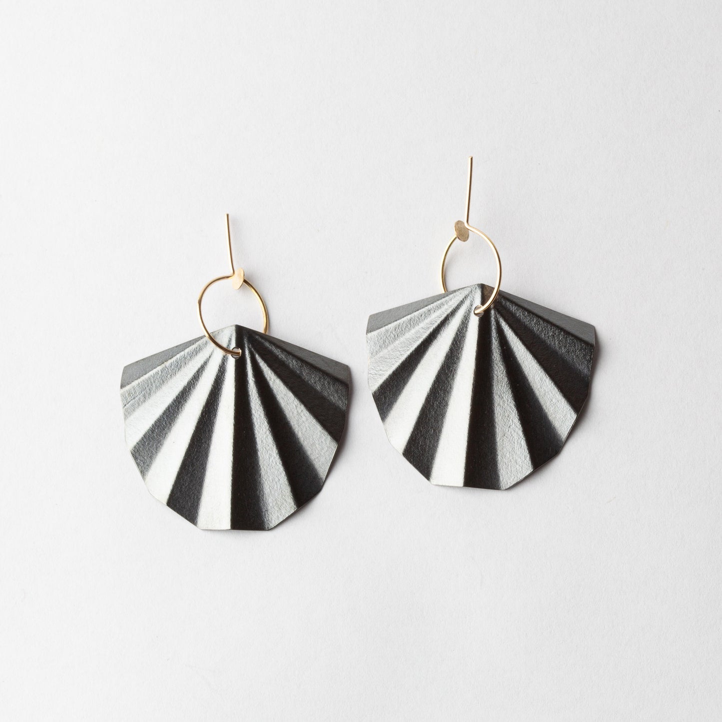 Shell earrings 3
