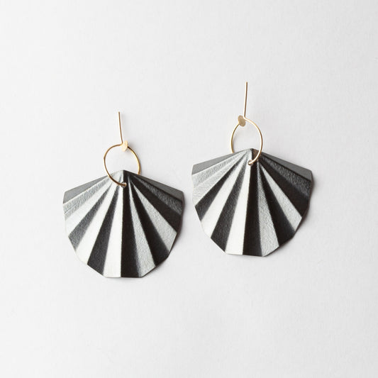 Shell earrings 3
