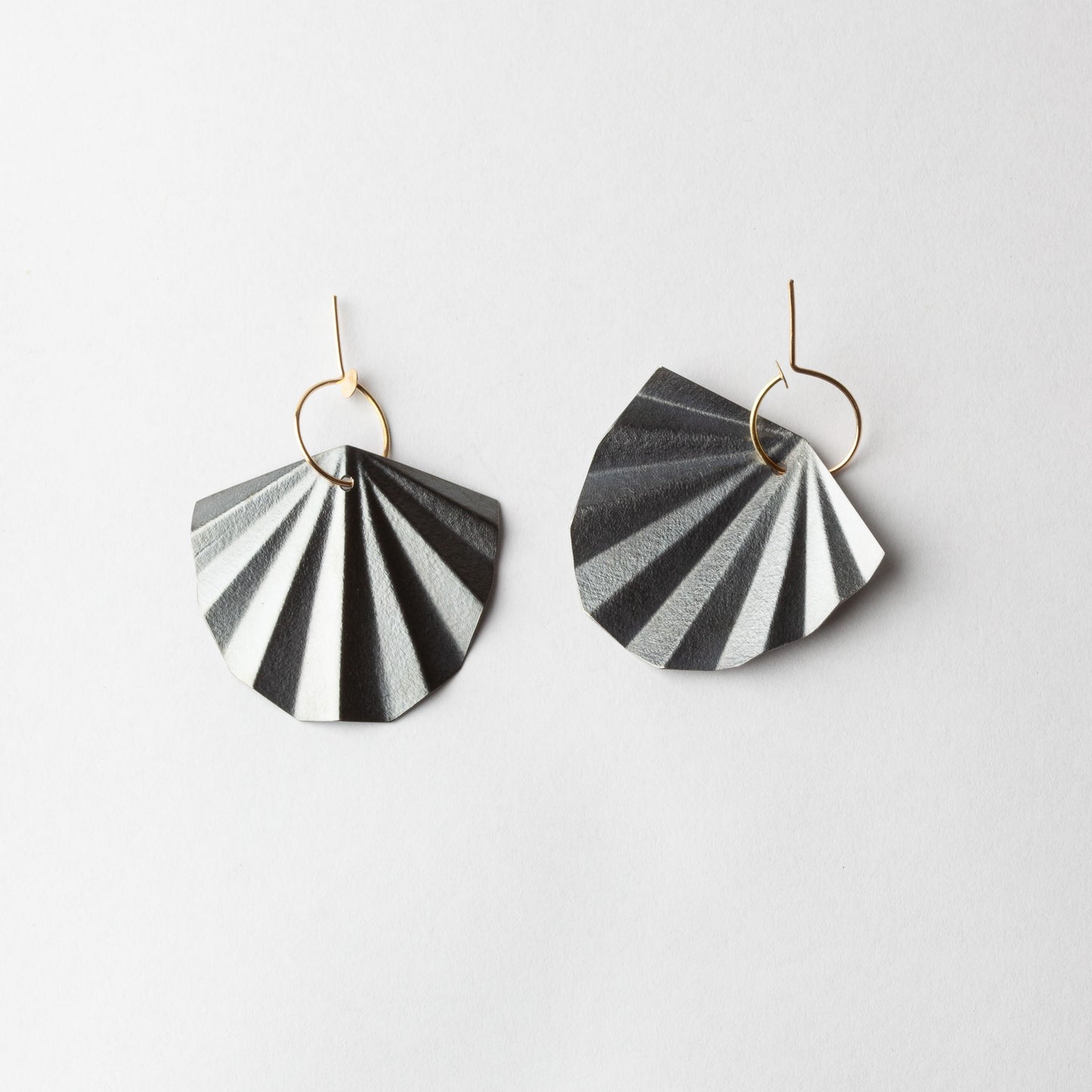 Shell earrings 3