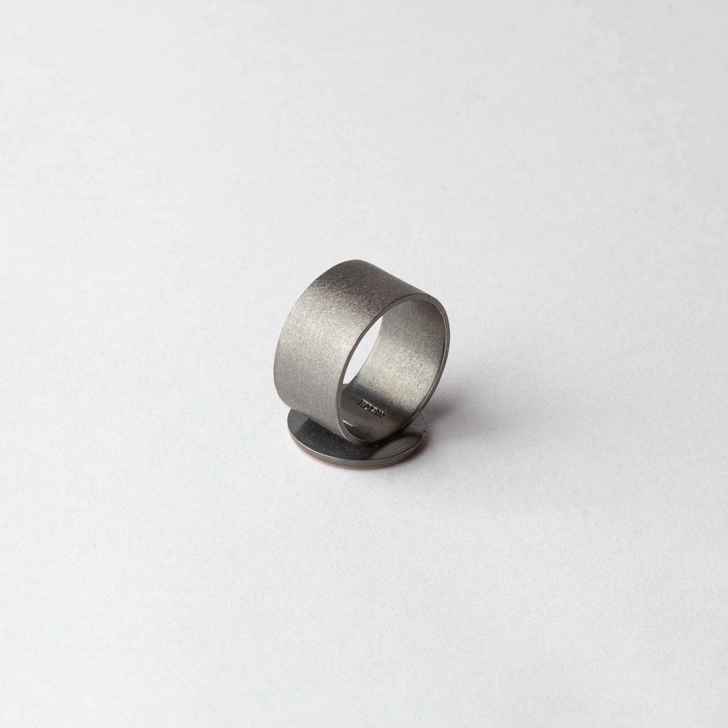 Enamel ring (mauve, small)