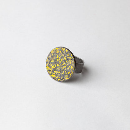 Enamel ring (yellow speckle, med)