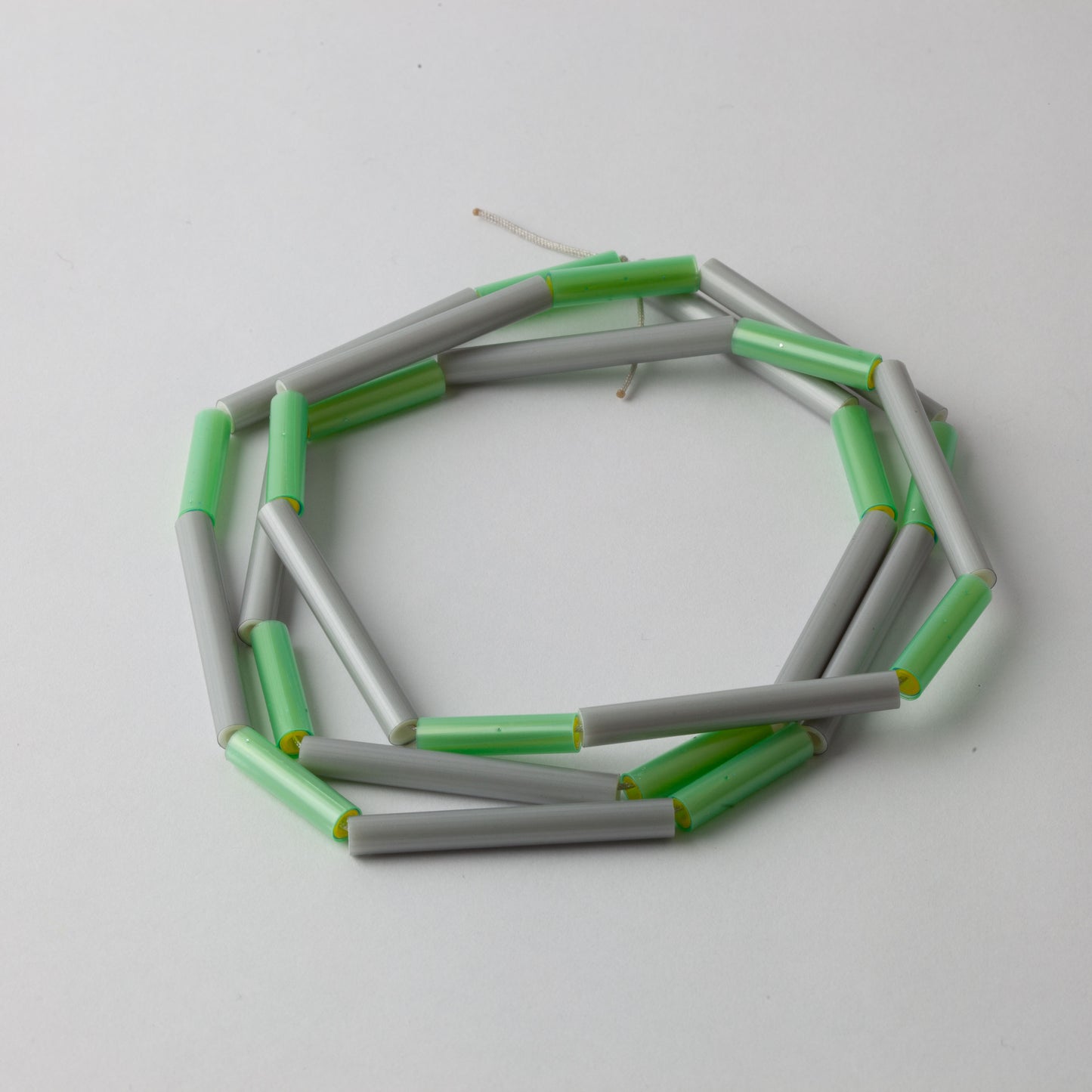 'Straws' necklace - grey/green