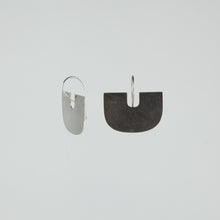 Arch hook earrings - silver