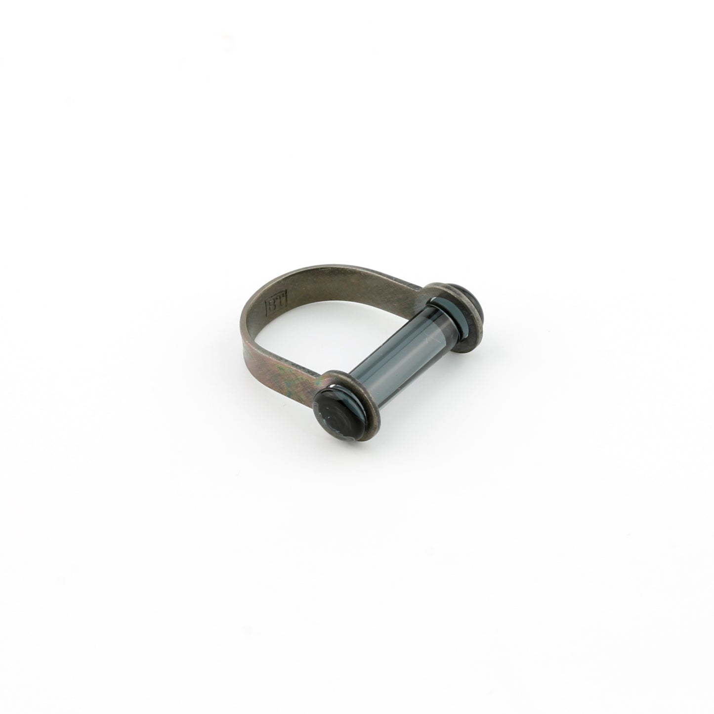 'U ring'