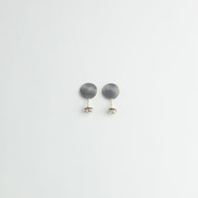 '1 point' earrings