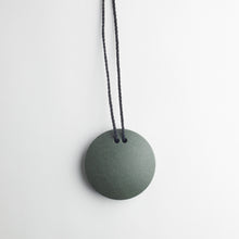 'Lens' pendant