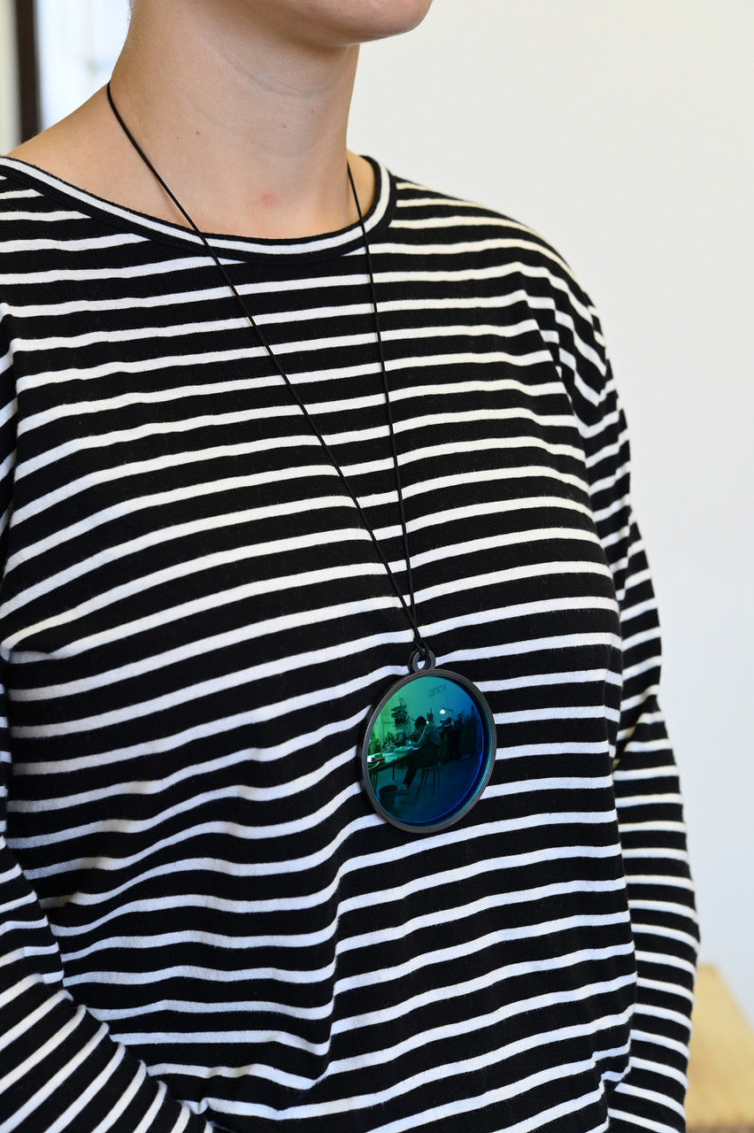 'Holon #9' pendant