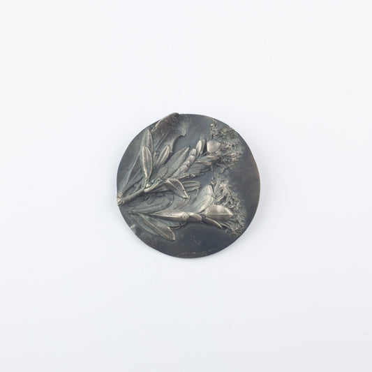 'Pimelea' brooch