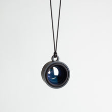 'Spiegel #18' pendant