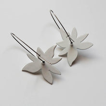 Flower Patch: Jasmine earrings