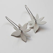 Flower Patch: Jasmine earrings