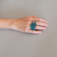 'Linked' ring
