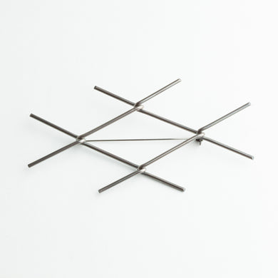 'Gate' brooch