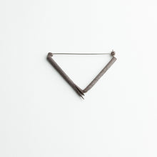 'Broken stick' brooch