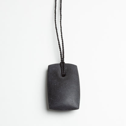'Pillow' pendant