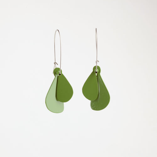 'Leaf' earrings (L) - olive