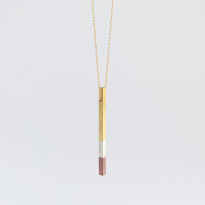 'Percentage: 18k gold' pendant
