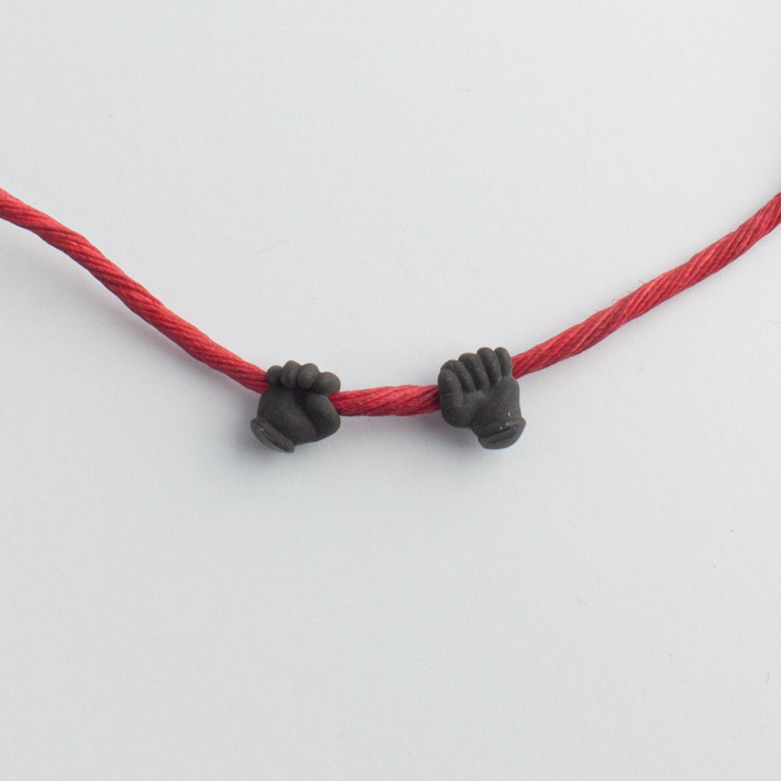 'Hands' pendant