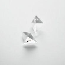 'Window: tetrahedron (S)' stud earrings