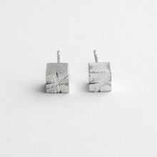 'Spark' small cube stud earrings
