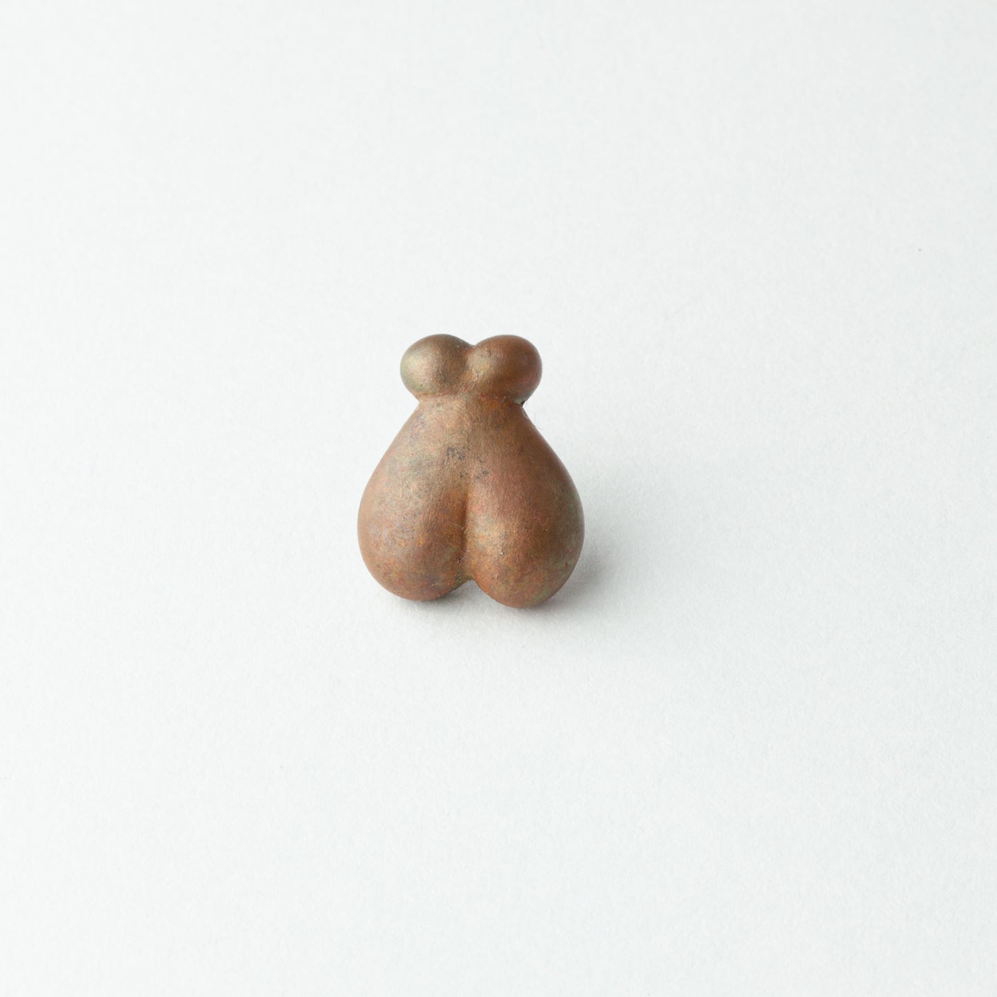 'Fly' pin