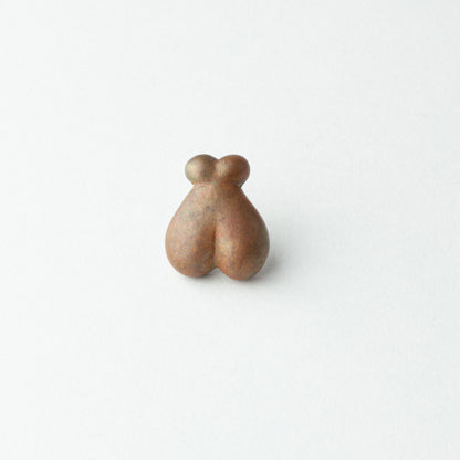 'Fly' pin