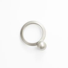 'Nucleus mini' ring