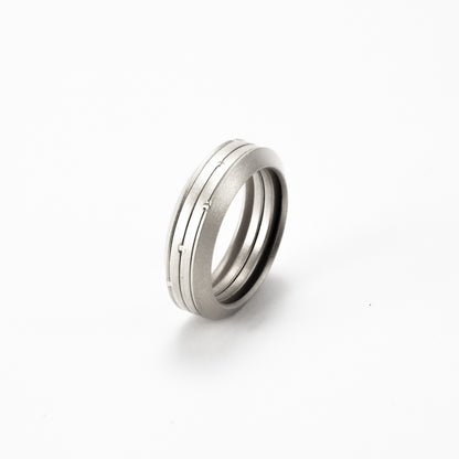'Orbit II' ring