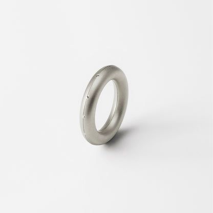 'Sphere' ring