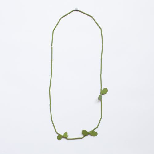 'Leaf' necklace - olive
